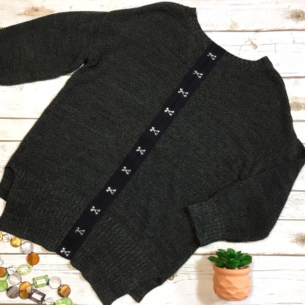 Green Heathered Cotton Sweater w Hook & Eye Detail